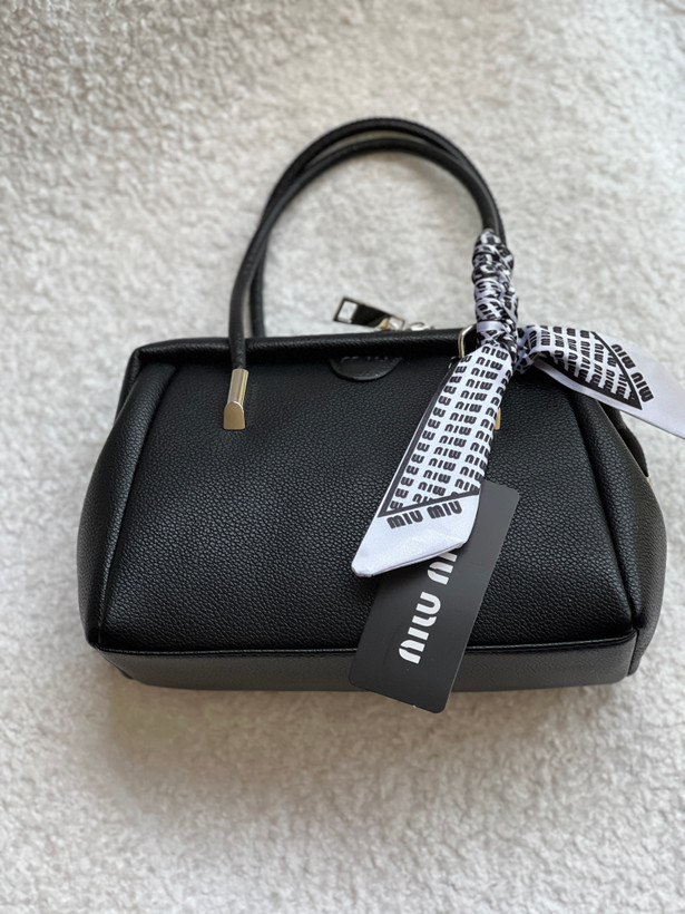 کیف miu miu تینا ۵۳۸۷
