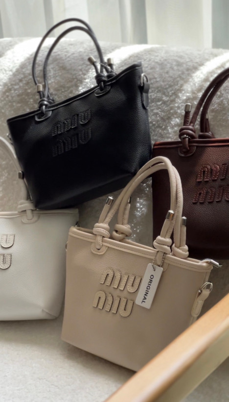 کیف miu miu برجسته ۵۳۸۵