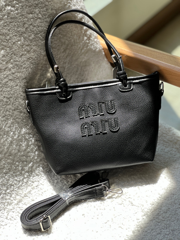 کیف miu miu برجسته ۵۳۸۵