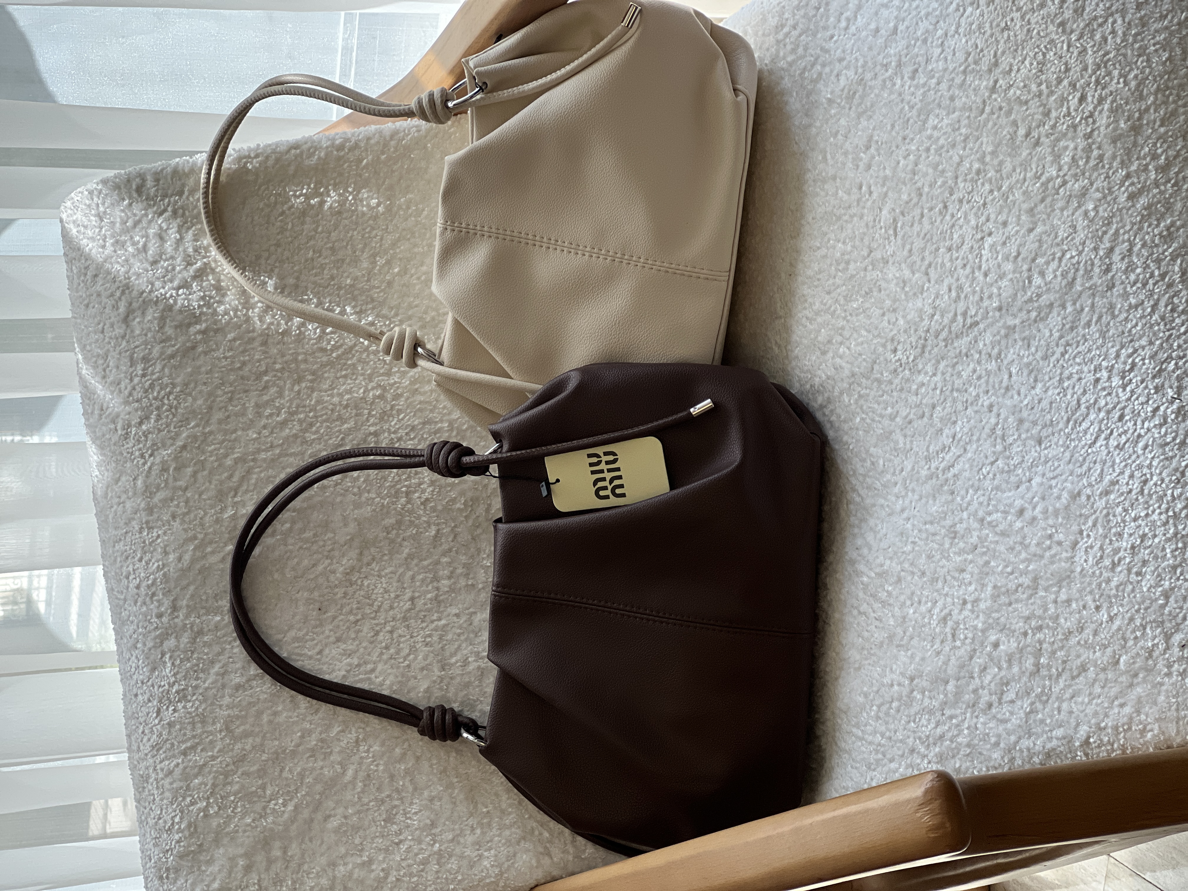 کیف شل miu miu متوسط ۵۳۳۵